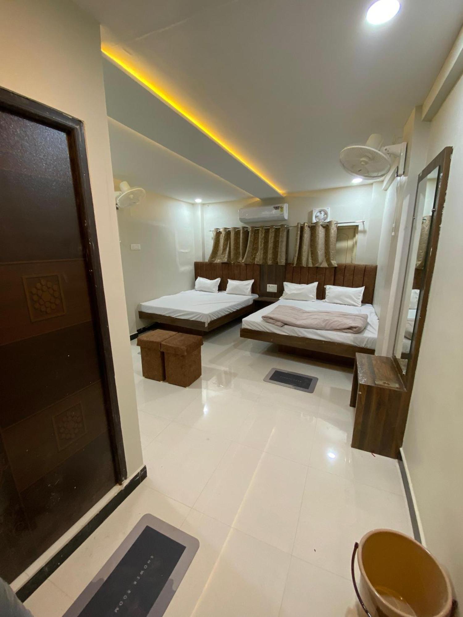 Hotel Super Palace Ujjain Dış mekan fotoğraf