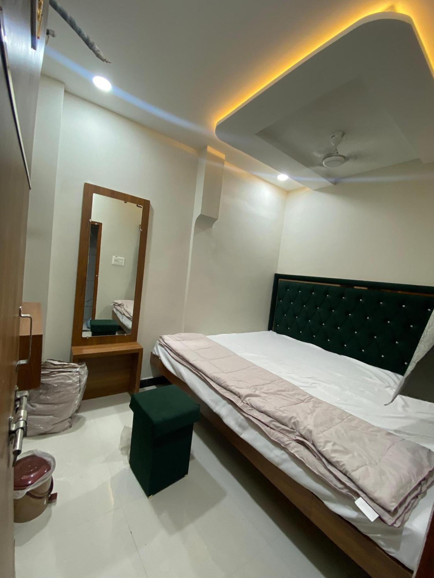 Hotel Super Palace Ujjain Dış mekan fotoğraf